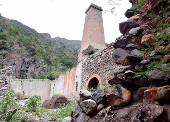 Archivo:ZR 14 - 04 - Histórica hacienda de Ayrabamba se encuentra en abandono.jpg